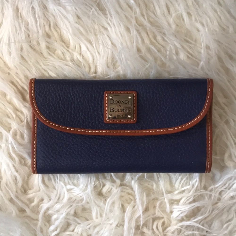 Dooney & Bourke navy blue wallet
